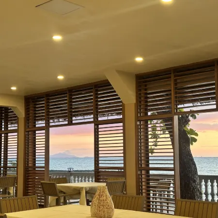 Holiday Beach Hotel
