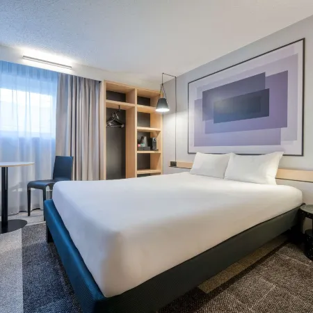 Ibis Orly Chevilly Tram 7