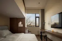 Bantang Homestay (Kaifeng Millennium City Park Wansui Mountain Martial Arts City)