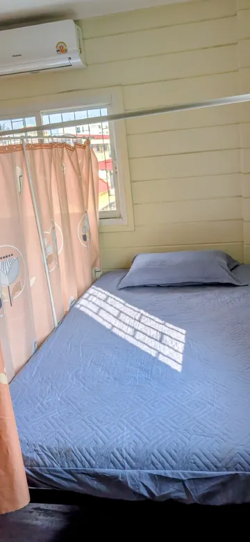 Bed In Dormitory (Mixed Gender)