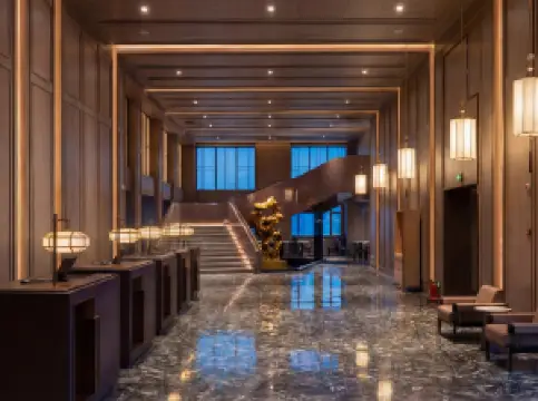 Zhongjie Central Hotel (Shenyang Zhongjie & Forbidden City Joy City Location)