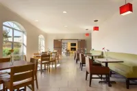 Hotel Pineville & Conference Center Alexandria I-49 - gimnasio