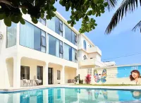 Wanning Yemeng Homestay (Riyue Bay Branch) - 2성급