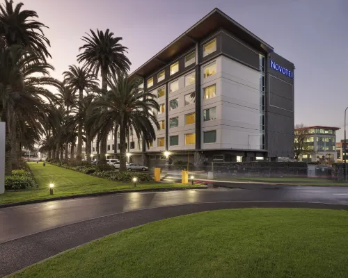 Novotel Auckland Ellerslie Hotels near ASB Showgrounds