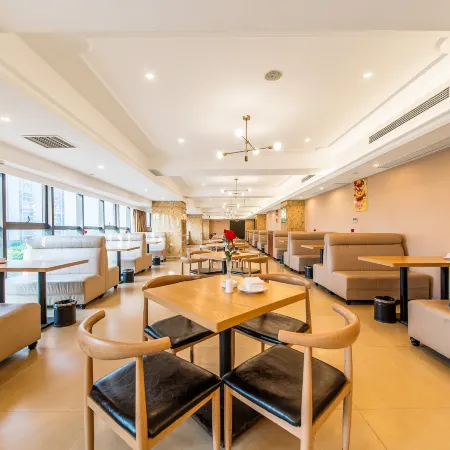 Vienna International Hotel (Hengyang East High-speed Railway Station)