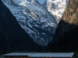 ROCK HOTEL YUBENG