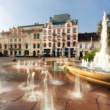 Antique Apartments Plac Szczepanski Отели рядом с достопримечательностью «Церковь Святого Марка»