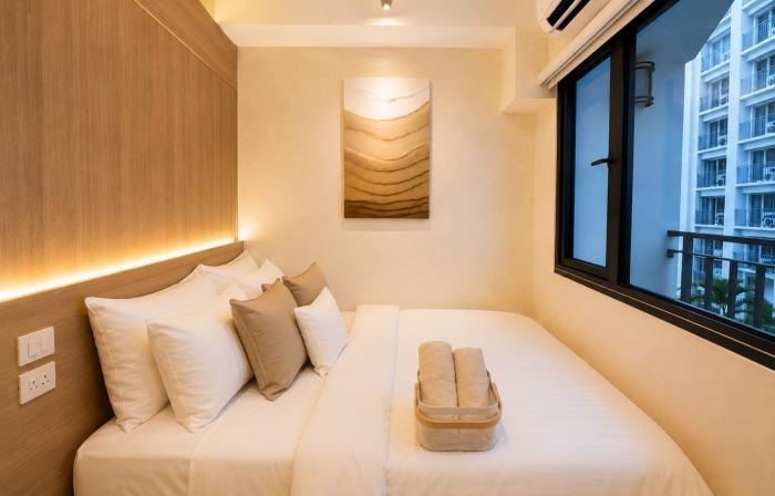 Cozy 1BR Pool View w/ Netflix | Shore 2 Pasay Near Mall of Asia