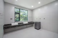 Lushan Apple Aroma Hotel - parking