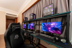 Ideal E-sports Homestay (Yinxian Mountain Resort Xianglong Tiandi)