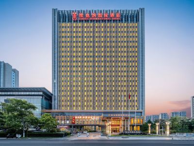 Vienna International Hotel (Huai'an Wuyue Plaza Hexia Ancient Town)