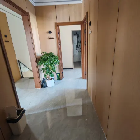 Yinhe Homestay (Wutaishan Station)