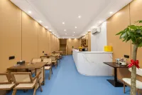 Super INS Jingyi E-sports Homestay (Minhou University Town Jinyu Subway Station) - Gaming und E-Sport