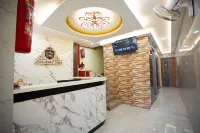 RMA Joliday Inn - 3 estrellas
