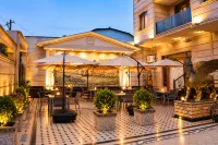 Lamassu Luxury Suites Batumi - Homestays