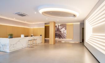 Sherdon Hotel (Jinyunding Lake)