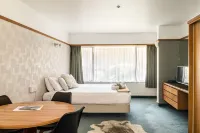 The Beachcomber Hotel - Balkoner