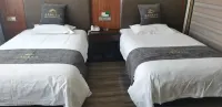Golden Sunshine Hotel - balcony