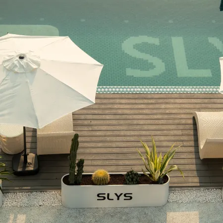 Shili Yunshe · INS Designer's Light Luxury Hot Spring Resort & B&B (Anji Yunshang Grassland Branch)