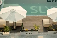Shili Yunshe · INS Designer's Light Luxury Hot Spring Resort & B&B (Anji Yunshang Grassland Branch) - Yolcu Alma/Bırakma Hizmetleri