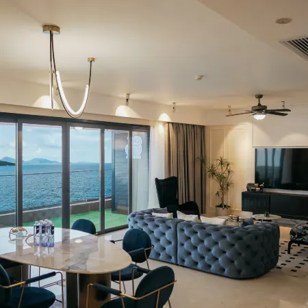 Deep Blue Sea View Apartment Hotel