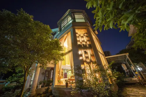 Duchenne  Smile Guesthouse - 2-Star