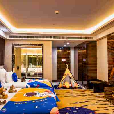 絲路萬利酒店（天水高鐵南站盛達廣場店） Rooms