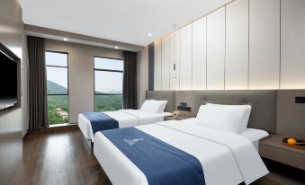 Changsha Zhirun Hotel