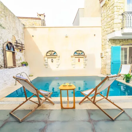 Alacati Asmali Konak Hotel