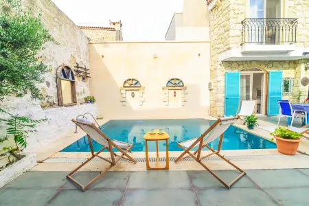 Alacati Asmali Konak Hotel Отели в г. Чешме