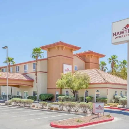 Hawthorn Suites by Wyndham Las Vegas/Henderson Отели рядом с достопримечательностью «Хендерсон»
