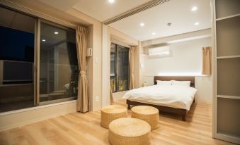 YU Shu Hotel Japanese Family Room