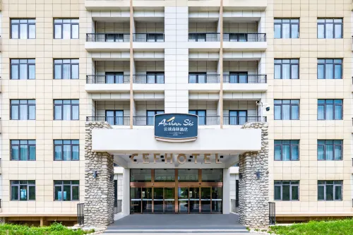 Aoshan Yunduan Forest Hotel Hotel a Taibai