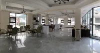 Qingchuan Youth Inn