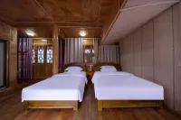 Tengchong Ginkgo Village Xibang Farm Stay