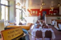 Charbonnier Hotel Singleton فنادق في سينجغلتون
