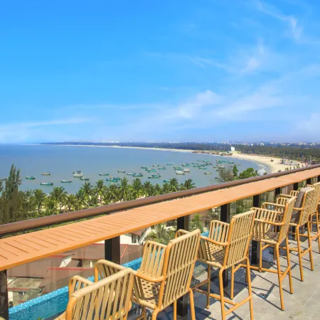 Sheraton Maoming Romantic Beach Resort