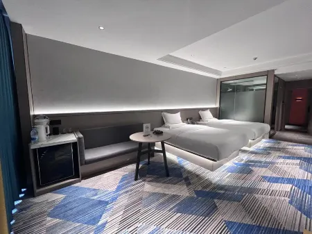 Tonghai country  seaman Hotel Отели рядом с достопримечательностью «Tonghai Confucian Temple»