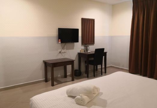 Chariton Hotel Skudai Kiri