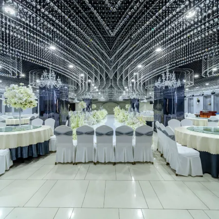 Southern Yishang Light House Hotel