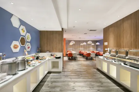 Century Star Chain City Yijia Hotel (Lingbao Railway Station) Отели в г. Линбао