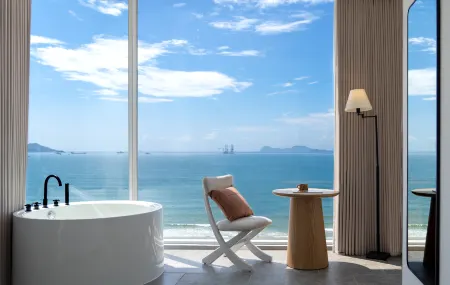 Miyue Santorini Seaview Resort (Huizhou Huidong Shuangyuewan) Отели рядом с достопримечательностью «Shuangyue Bay»