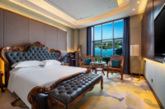 Mingmen Grand Rezen Hotel (Kunlun Lake Hotan New Night Market)