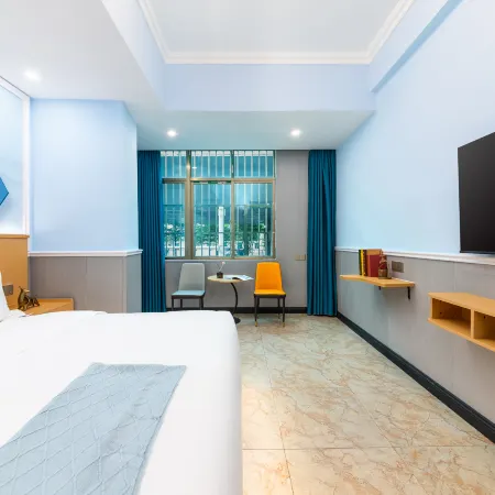 Ridesheng Light Luxury Inn (Haikou West Bus Station)