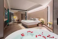 Fuji International Hotel (Shaodong High Speed Rail Station Store) Hotels in Shaodong
