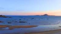 sea scape retreat - شاطئ