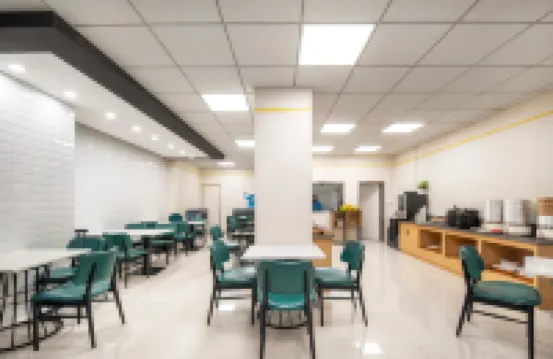 โรงแรมซังชุยเทรนด์ สาขา สถานีรถไฟจัตุรัสหวูอี้ ฉางซา