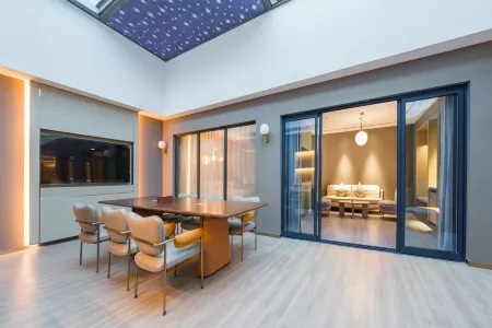 Orange Hotel (Nyingchi Yak Plaza)