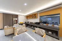 Langzhong Millennium Grand Hotel (Zhongyang Tianjie) - servizio colazione