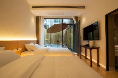 Shanshuitan Homestay (72 Wonder Tower West Railway Station) โรงแรมใกล้วิทยาลัยจางเจียเจี้ยมหาวิทยาลัยจีโช